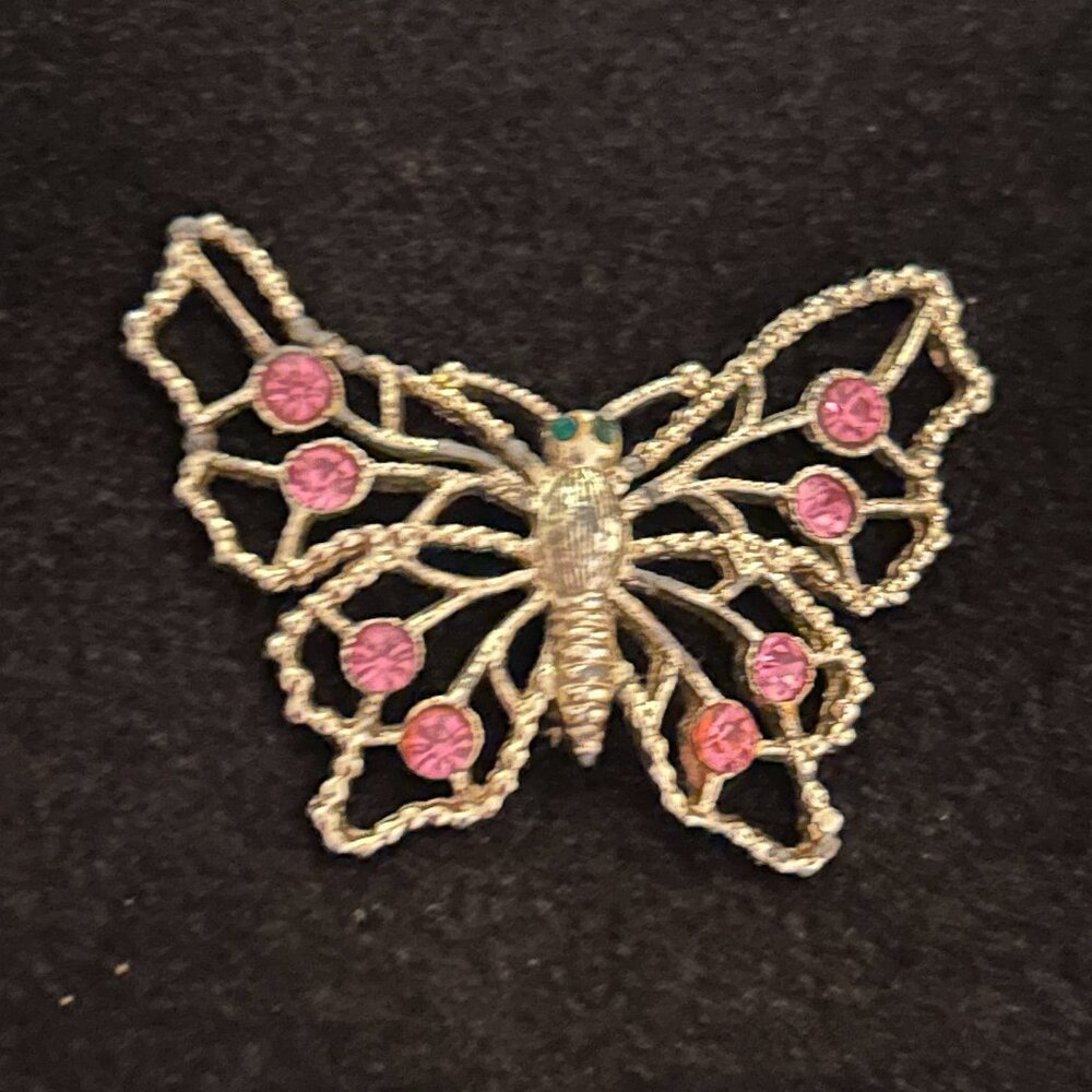 vintage gold tone butterfly lapel brooch